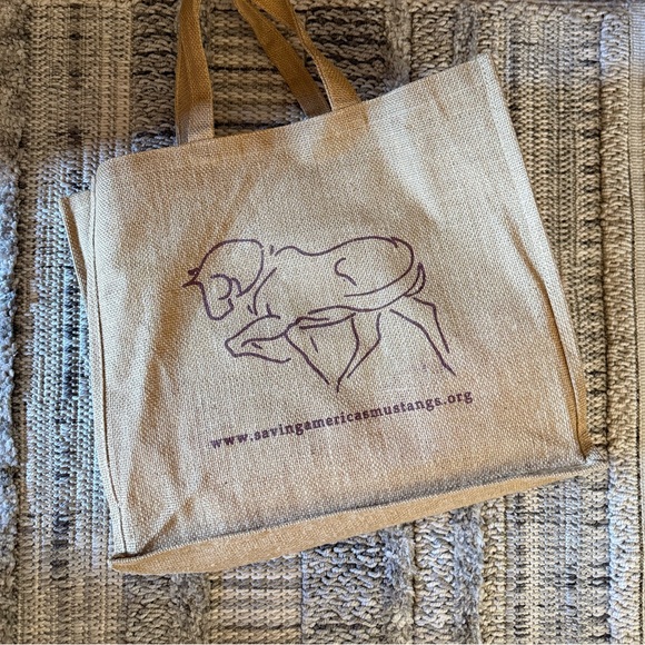 Saving Americas mustangs wild horse eco sanctuary hemp flat bottom tote bag - Picture 1 of 3